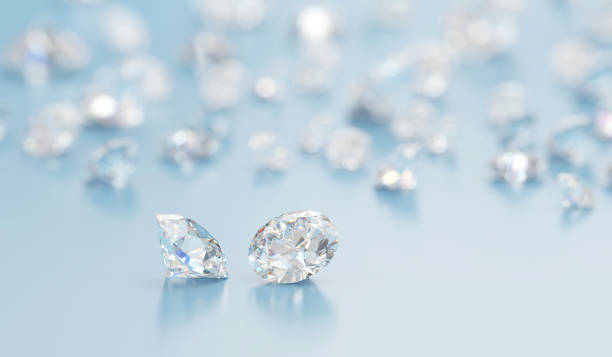 Brillo infinito: Explorando la presencia e importancia de los diamantes en la historia, la simbología y la moda
