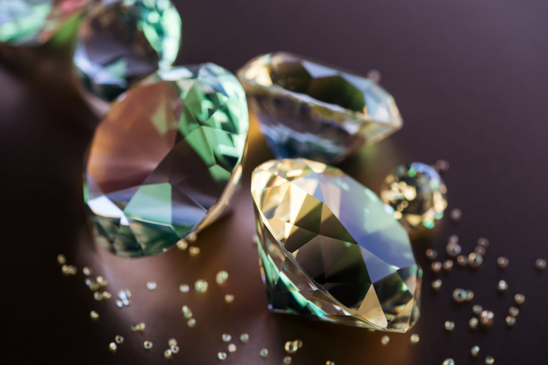Descubre la Conexión Mística entre los Diamantes y la Energía Positiva: Un Vínculo Brillante